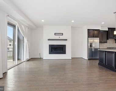 22527 Foundation Drive - Photo Thumbnail 5