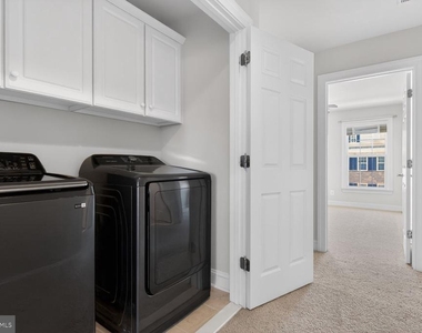25450 Hopton House Terrace - Photo Thumbnail 12