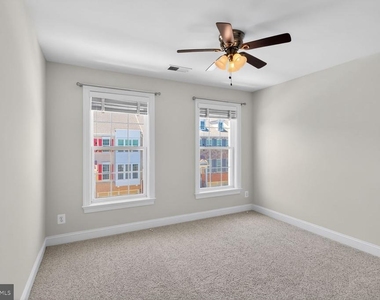 25450 Hopton House Terrace - Photo Thumbnail 27