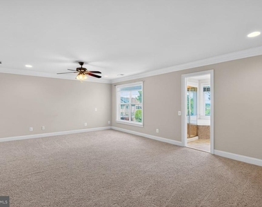 25450 Hopton House Terrace - Photo Thumbnail 13