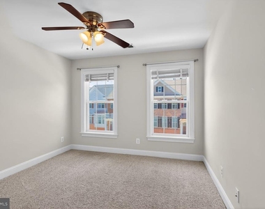 25450 Hopton House Terrace - Photo Thumbnail 18