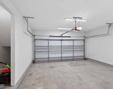 25450 Hopton House Terrace - Photo Thumbnail 24