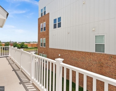 20052 Coral Wind Terrace - Photo Thumbnail 27