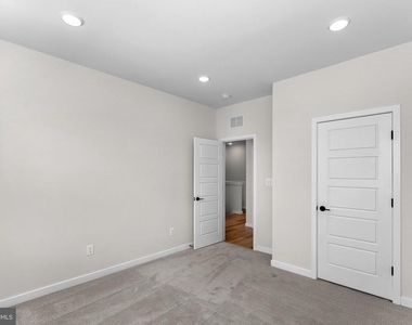 22892 Copper Tree Terrace - Photo Thumbnail 37