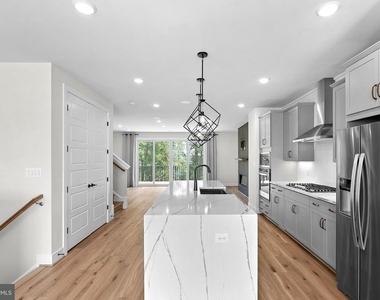 22892 Copper Tree Terrace - Photo Thumbnail 14