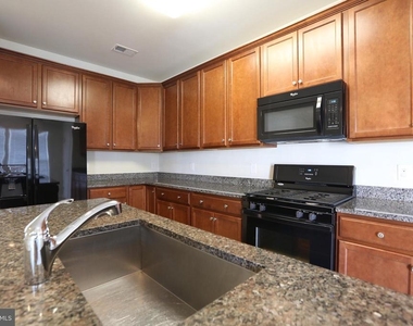 20592 Geddes Terrace - Photo Thumbnail 2