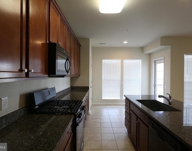 20592 Geddes Terrace - Photo Thumbnail 4