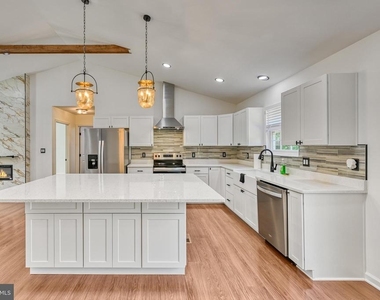 200 Seclusion Shores Drive - Photo Thumbnail 13