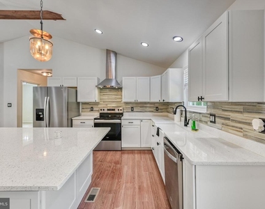 200 Seclusion Shores Drive - Photo Thumbnail 14