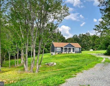 200 Seclusion Shores Drive - Photo Thumbnail 5