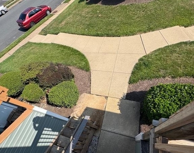 8610 Beekman Place - Photo Thumbnail 22