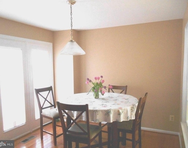 12020 Lisa Marie Court - Photo Thumbnail 4