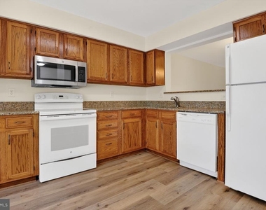 14643 Stone Range Drive - Photo Thumbnail 11