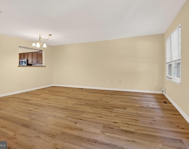 14643 Stone Range Drive - Photo Thumbnail 7