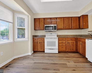 14643 Stone Range Drive - Photo Thumbnail 10