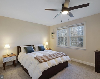 3290 Applegate Court - Photo Thumbnail 13