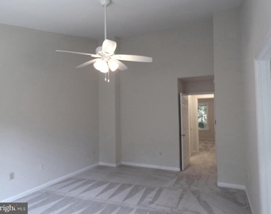 8305 Ridge Crossing Lane - Photo Thumbnail 20