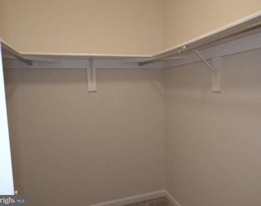 8305 Ridge Crossing Lane - Photo Thumbnail 21