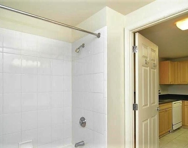 2726 Gallows Road - Photo Thumbnail 6