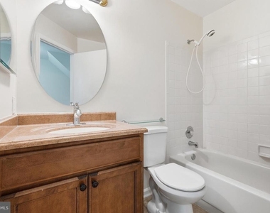 7691 Northern Oaks Court - Photo Thumbnail 21