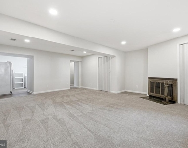 7691 Northern Oaks Court - Photo Thumbnail 33