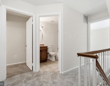 7691 Northern Oaks Court - Photo Thumbnail 16