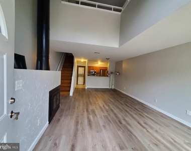 8036 Pantano Place - Photo Thumbnail 7