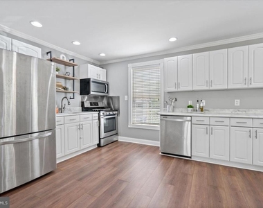 2819 Summerfield Road - Photo Thumbnail 12