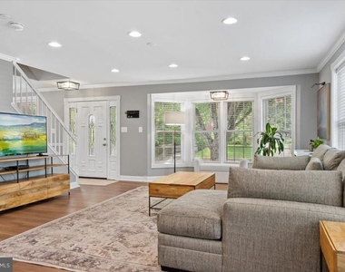 2819 Summerfield Road - Photo Thumbnail 9