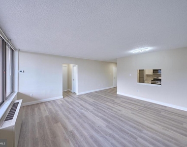 3701 S George Mason Drive - Photo Thumbnail 1