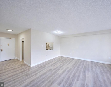 3701 S George Mason Drive - Photo Thumbnail 3