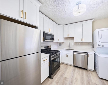 3701 S George Mason Drive - Photo Thumbnail 8