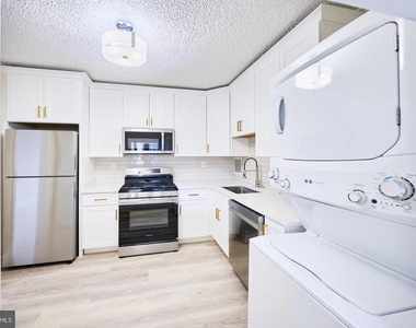 3701 S George Mason Drive - Photo Thumbnail 6
