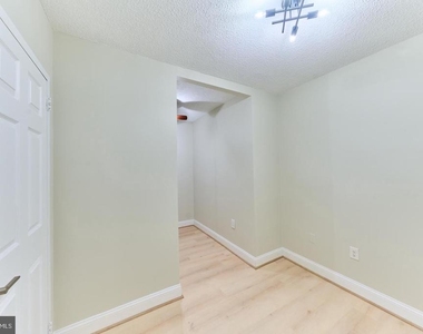 3705 George Mason Drive - Photo Thumbnail 31