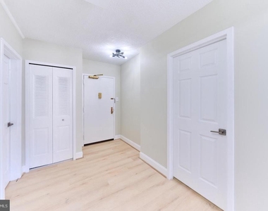 3705 George Mason Drive - Photo Thumbnail 26