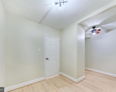 3705 George Mason Drive - Photo Thumbnail 32