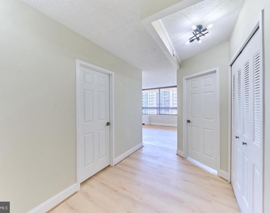 3705 George Mason Drive - Photo Thumbnail 28