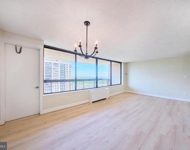 3705 George Mason Drive - Photo Thumbnail 3