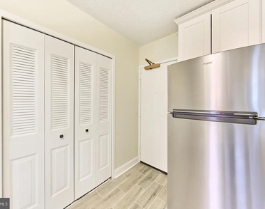 3705 George Mason Drive - Photo Thumbnail 17