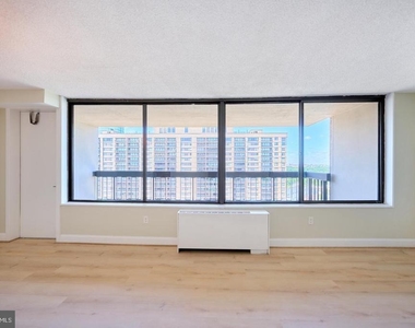 3705 George Mason Drive - Photo Thumbnail 5