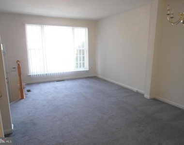 7556 Great Swan Court - Photo Thumbnail 3