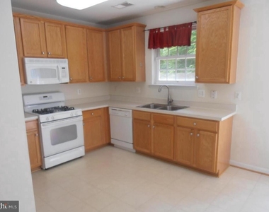 7556 Great Swan Court - Photo Thumbnail 2