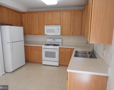 7556 Great Swan Court - Photo Thumbnail 1