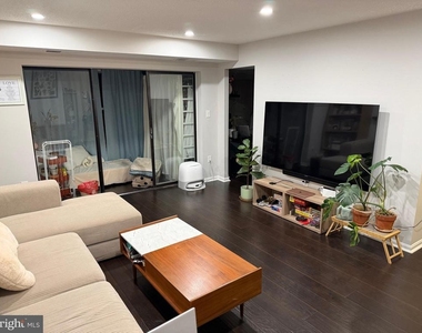10222 Bushman Drive - Photo Thumbnail 2