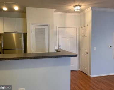 2791 Centerboro Drive - Photo Thumbnail 11