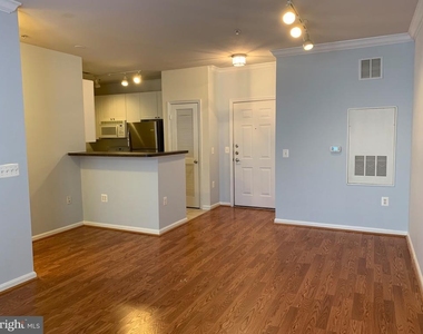 2791 Centerboro Drive - Photo Thumbnail 1