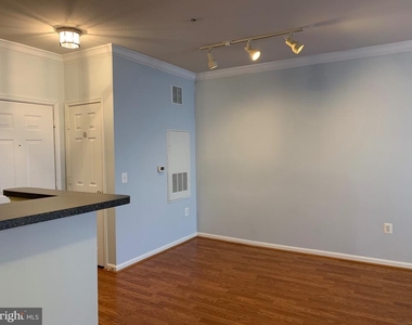 2791 Centerboro Drive - Photo Thumbnail 12
