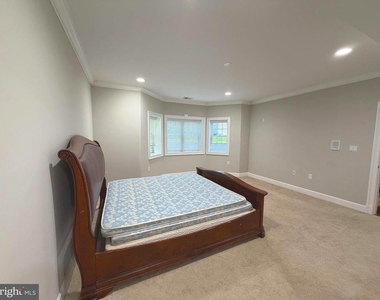 6529 Fairlawn Drive - Photo Thumbnail 2