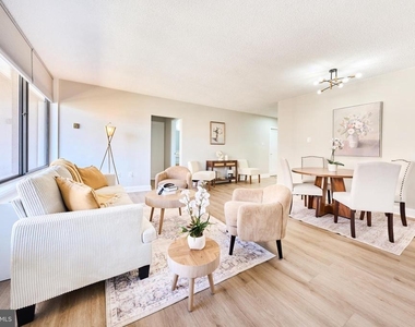 3705 S George Mason Drive - Photo Thumbnail 5