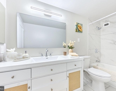 3705 S George Mason Drive - Photo Thumbnail 15